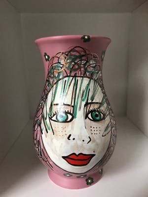 Marianne Bey - Pink Woman kopen? Bied vanaf 25!