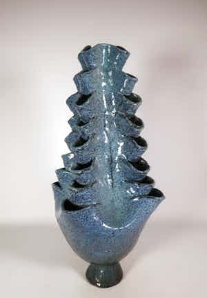Peter von Hartsvelt Müller - Aardewerk, Blauwe tulpenvaas (Groot) verkocht voor € 1!