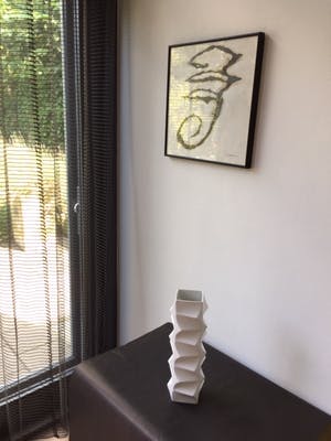 Hutschenreuther - Zeldzaam grote Reliëfvaas h 35 cm uit de serie Archais ontwerp Heinrich Fuchs kopen? Bied vanaf 135!