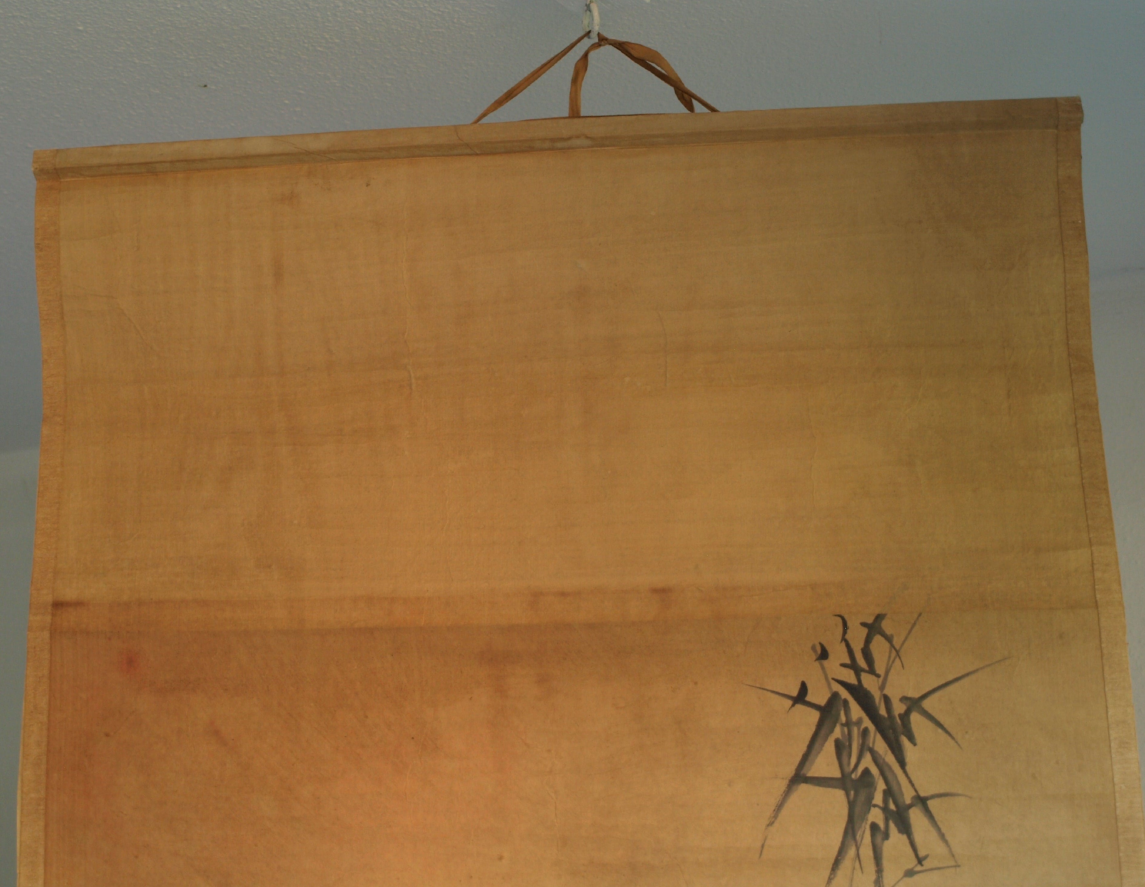 Niet of onleesbaar gesigneerd - Japanse of Chinese scroll, Riet - Inkt op papier, opgerold op houten stok kopen? Bied vanaf 1!