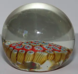 Glazen millefiori murano, glazen presse papier, blauw en rood kopen? Bied vanaf 150!