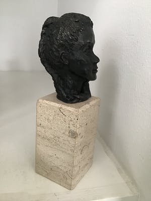 Astrid Veldhuyzen-Koppen - Sculptuur “ LUISTEREN “ kopen? Bied vanaf 65!