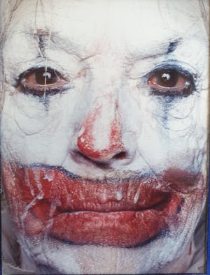 Erwin Olaf - Mieke - Gesigneerd - Genummerd HC XX/XX - 2001 kopen? Bied vanaf 495!