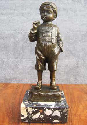 Julius Schmidt- Felling - Jongen met sigaret. verkocht voor € 150!