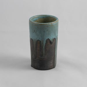 Pieter Groeneveldt - Drie aardewerken objecten kopen? Bied vanaf 50!