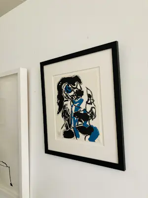 Karel Appel - abstracte compositie nr 5 ( Der Spiegel , KÖln, 1961) met nieuwe lijst! kopen? Bied vanaf 625!