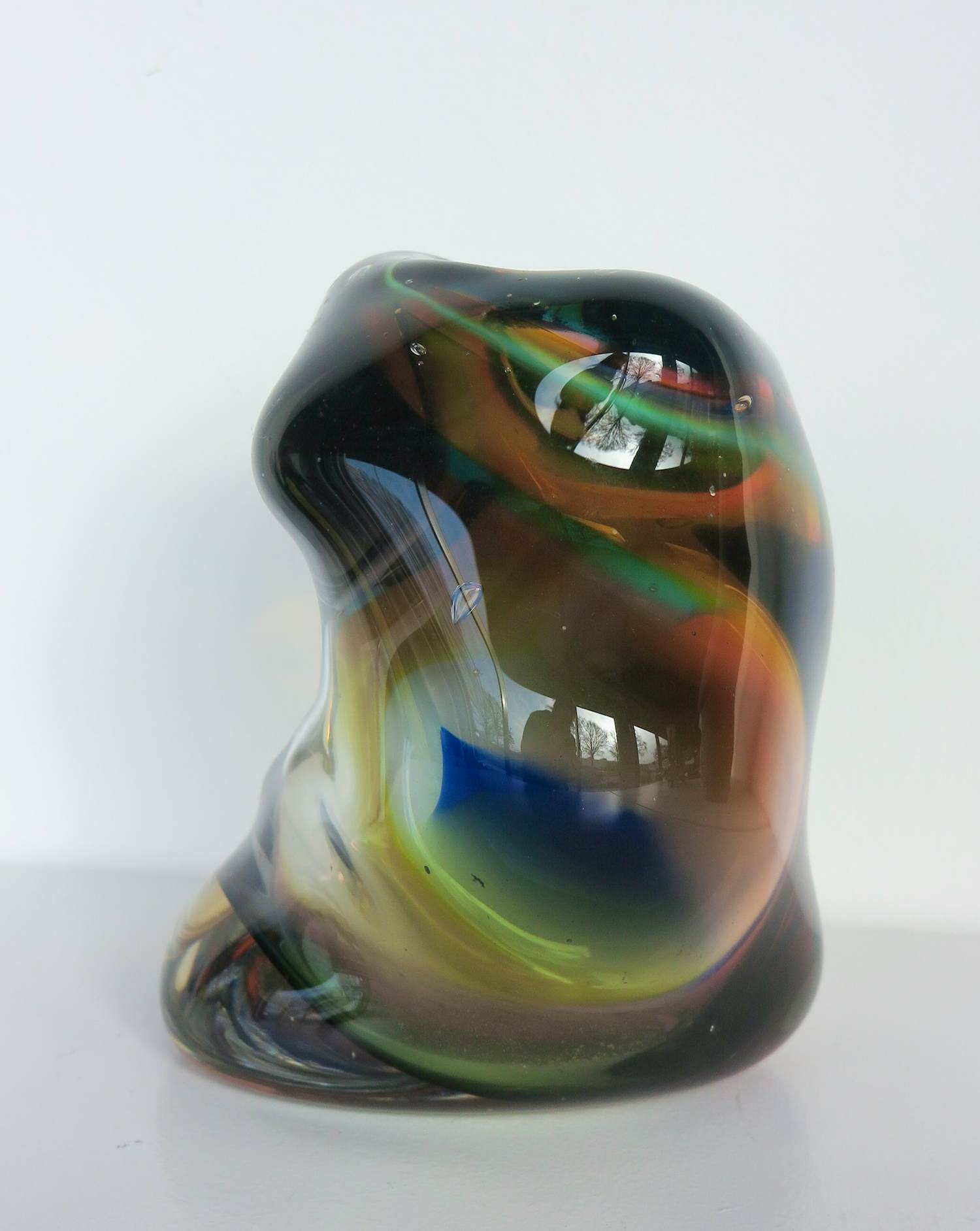 Yvon Trossèl - Glazen vaas met diverse kleuren kopen? Bied vanaf 100!