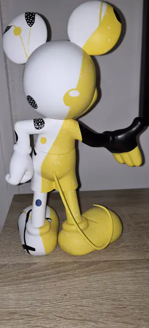 Thomas Dariel - Sculpture Mickey Disney Cosmic Thomas Dariel - Jaune - S kopen? Bied vanaf 140!