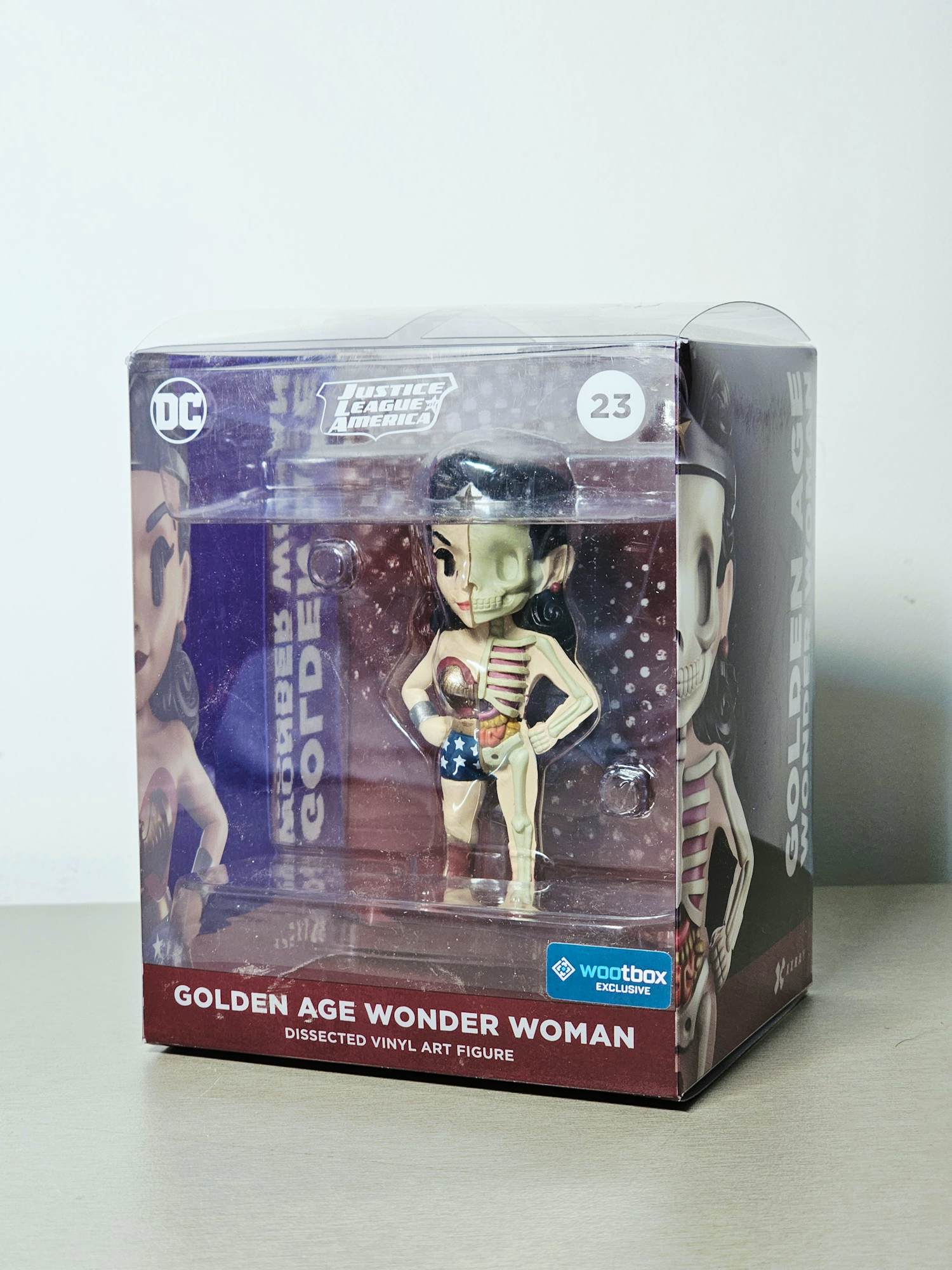 Jason Freeny - Golden Age Wonder Woman Dissected Vinyl Art Figure kopen? Bied vanaf 20!