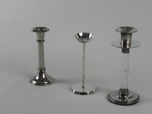 Curiosa - Art Deco 3 verzilverde kandelaren, 1 schaaltje, 1 suikerpot en 1 vaasje kopen? Bied vanaf 1!