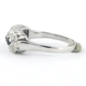 18k witgouden ring bezet met saffier en single cut geslepen diamant tot. 0.40ct kopen? Bied vanaf 360!
