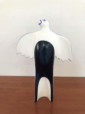 Corneille - beeld van kunsthars; L`oiseau d`amour verkocht voor € 180!