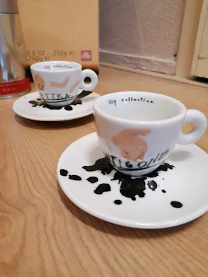 illy Art Collection - illy collection 2005 - espresso cups Jannis Kounellis kopen? Bied vanaf 70!