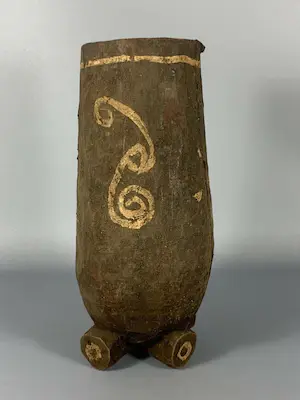 Yoruba - 190928 - Rare African medicine jug from the Luba - Congo. kopen? Bied vanaf 45!