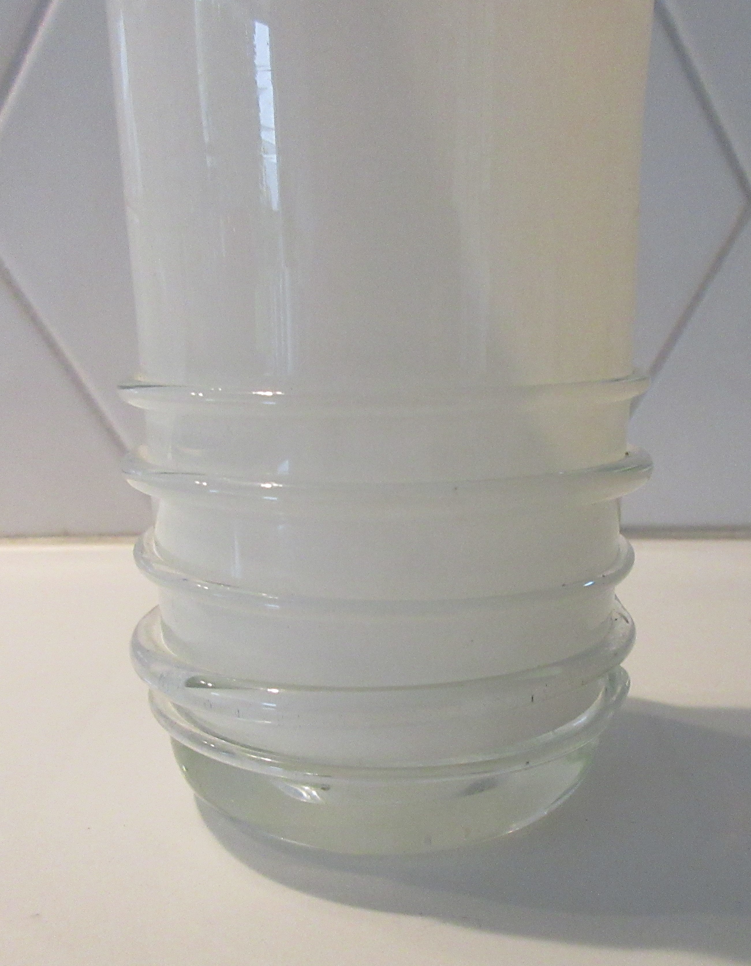 Niet of onleesbaar gesigneerd - Lot van 5 sixties glazen vaasjes kopen? Bied vanaf 1!