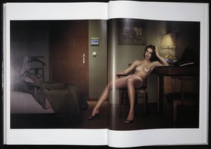 Erwin Olaf - Fotoboek, OWN XXL (Gesigneerd) kopen? Bied vanaf 800!