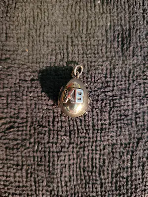 Russisch zilveren paaseitje kaufen? Bieten Sie von 13!