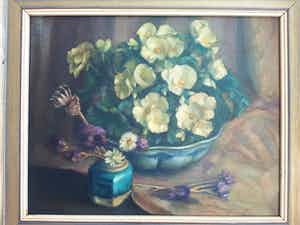 Jan den Hengst - stilleven met bloemen in gemberpotje en aardewerk schaal verkocht voor € 50!