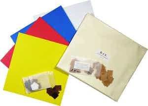 Roy Villevoye - Karton en foto, Do-it-yourself chessboard verkocht voor € 50!