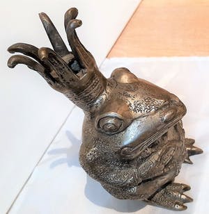 Curiosa - Kikker - Kandelaar - India - Begin 20e eeuw kopen? Bied vanaf 1!