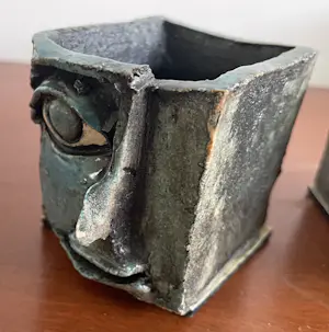 Jaroslav Safr - Drie Kunstkeramische sculpturale koppen of gezichten kopen? Bied vanaf 75!