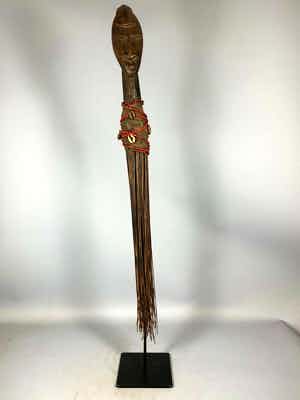 Dogon - 201218 - Old Tribal used African Dogon broom with head - Mali. verkocht voor € 65!
