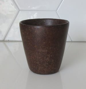 Niet of onleesbaar gesigneerd - Antieke Chinese houten pot en beker uit de 19e eeuw kopen? Bied vanaf 10!