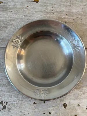 GERO - 2 zeldzame Vintage Gero Zilmeta kinderbordjes, eekhoorn reliëf, 50ies kaufen? Bieten Sie von 20!