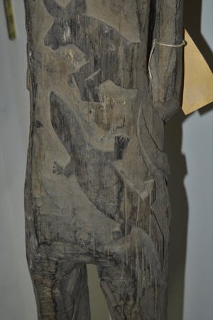 Niet of onleesbaar gesigneerd - Houten beeld. Oran Ulu. Borneo. kopen? Bied vanaf 1!