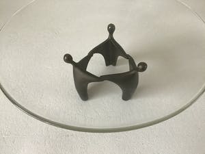 Corry Ammerlaan - Glazen schaal op sculptuur kopen? Bied vanaf 45!