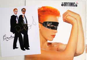 Eurythmics - LP Touch - Extra: Gesigneerde foto! - In zeer goede staat verkocht voor € 75!