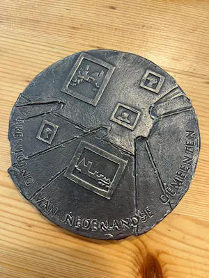 Eric Claus - penning voor de Vereniging van Nederlandse Gemeenten kopen? Bied vanaf 50!