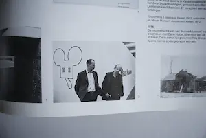 Claes Oldenburg - Chocoladedoos met boekwerk: Mouse Museum/Ray Gun Wing kopen? Bied vanaf 50!