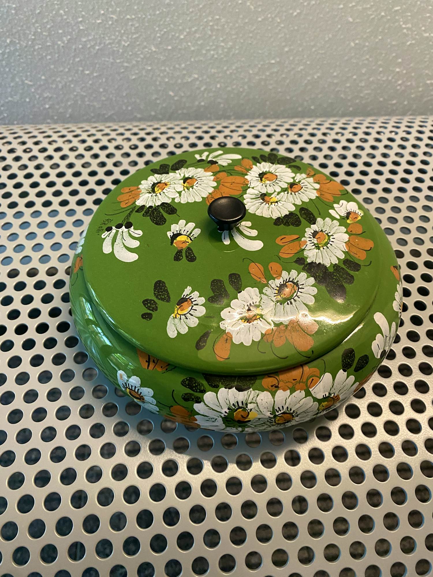 Dino Martens - koektrommel kopen? Bied vanaf 30!