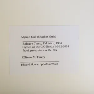 Steve McCurry - Afghan Girl (Sharbat Gula),- Refugee Camp, Pakistan, 1984, kopen? Bied vanaf 200!