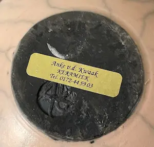 Anke van der Kwaak - Roze Raku gestookte kunst keramische vaas of urn kopen? Bied vanaf 1!