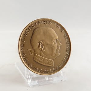 Oswald Wenckebach - Bronzen penning, Jhr. Mr. F. Beelaerts van Blokland kopen? Bied vanaf 1!