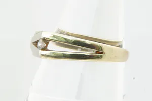 Vintage 14 krt gouden A-symmetrische solitair-ring - bicolor - 0.10ct briljant kopen? Bied vanaf 160!