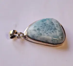 Nieuwe Unieke hanger  925 sterling zilver met een Larimar edelsteen. kopen? Bied vanaf 65!