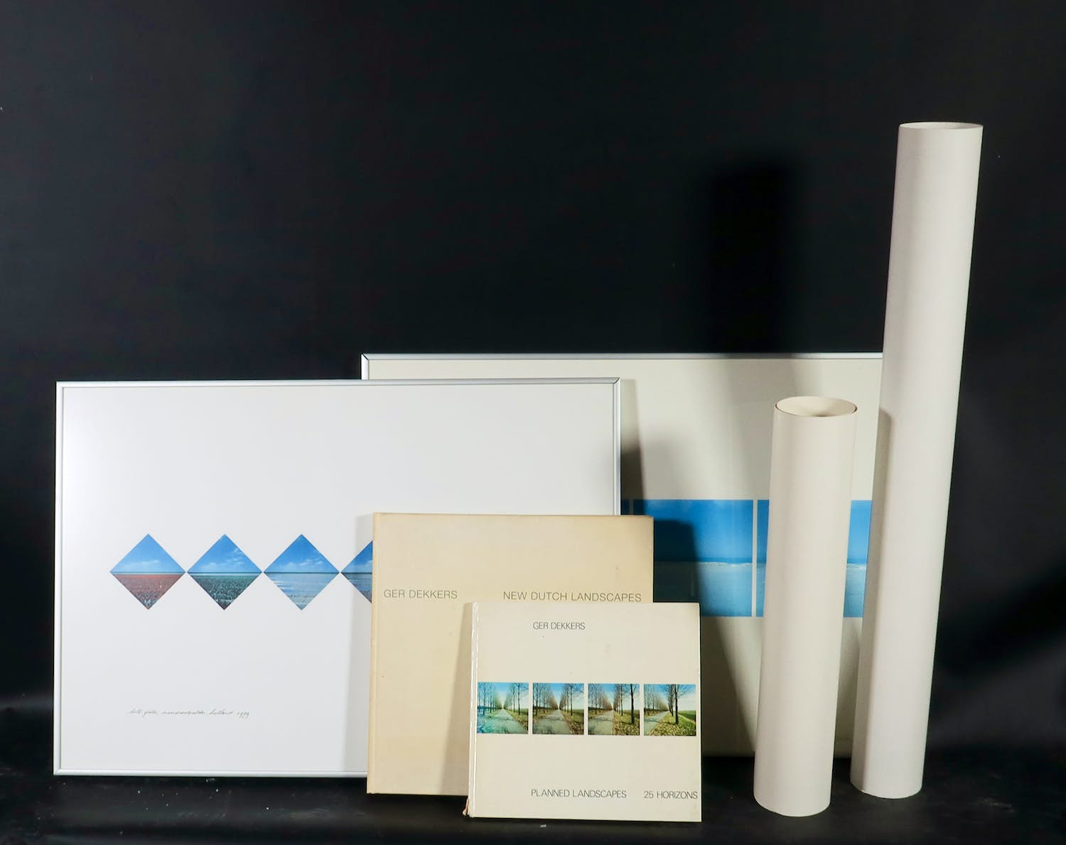 Ger Dekkers - Lot van 3 werken, 2 boeken en 1 affiche , Zee-Lucht-Land verkocht voor € 300!