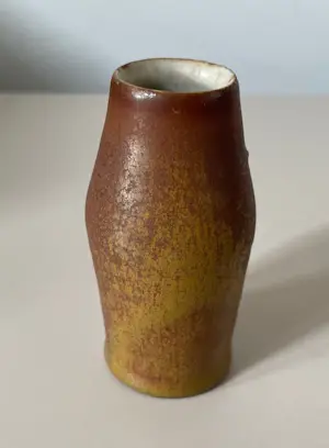 Mobach Keramiek - Twee Bibelot vaasjes kopen? Bied vanaf 1!