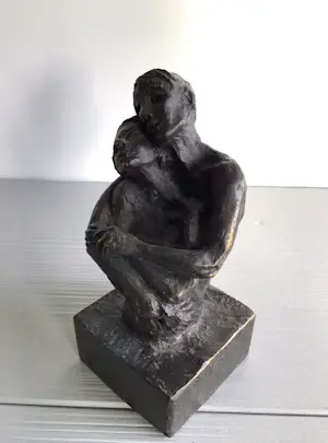 Astrid Veldhuyzen-Koppen - “ De omhelzing “. kopen? Bied vanaf 69!