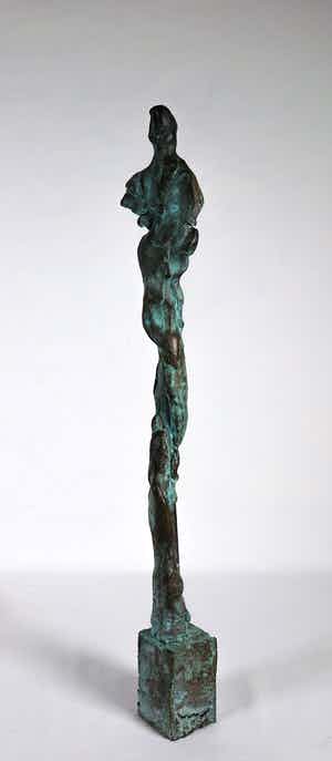 Ad Arma - Groot abstact bronzen figuur verkocht voor € 450!