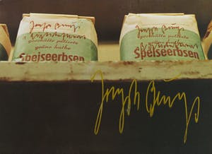 Joseph Beuys - Gesigneerde postkaart, Wirtschaftswerte kopen? Bied vanaf 1!
