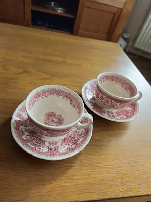 Villeroy en Boch - Burgenland rood kop en schotels- 5x kopen? Bied vanaf 50!