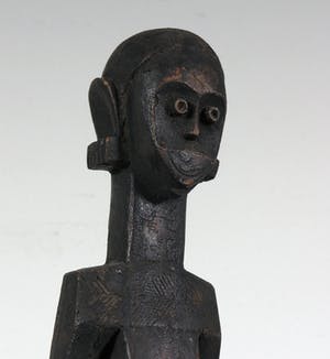 Keaka - Hout, Staand vrouwenfiguur kopen? Bied vanaf 1!