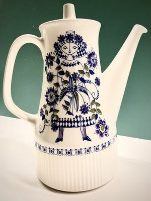 Curiosa - Turi design" Lotte" made in Norway. Handpainted koffiepot kopen? Bied vanaf 1!