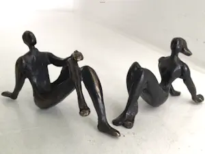 Corry Ammerlaan - Sculptuur “ AANDACHT VOOR ELKAAR “ kopen? Bied vanaf 1!