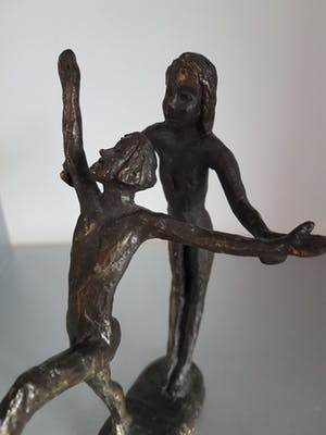 Astrid Veldhuyzen-Koppen - Beeld " Beweging in emotie " kopen? Bied vanaf 60!