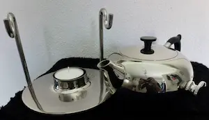 Curiosa - Vintage Tuimel theepot - Bakeliet en Chroom - jaren '50. kopen? Bied vanaf 50!